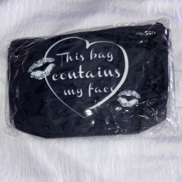 Cosmetic Case Black and White NWOT - Picture 13 of 13